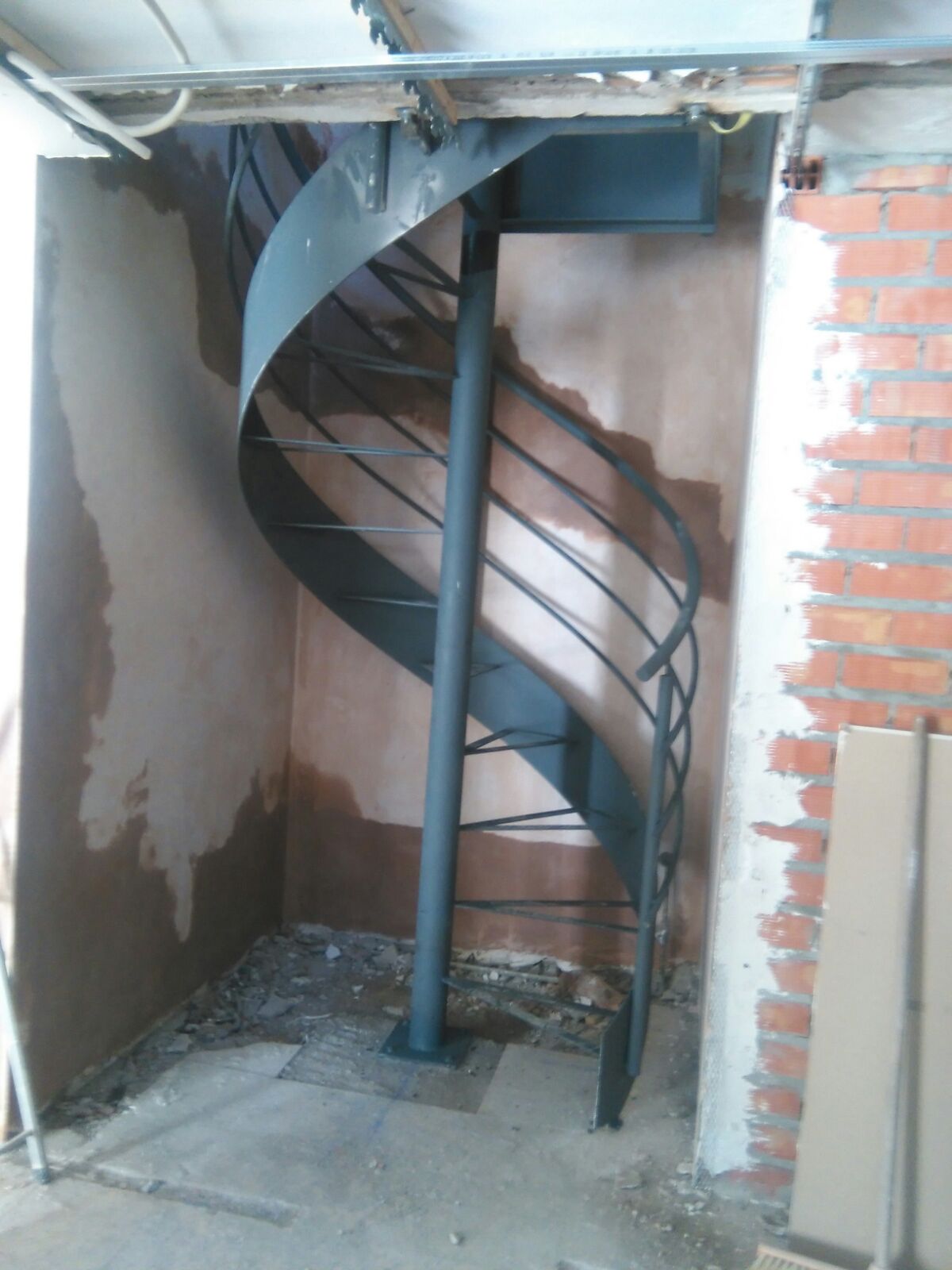Escaleras de caracol en marbella