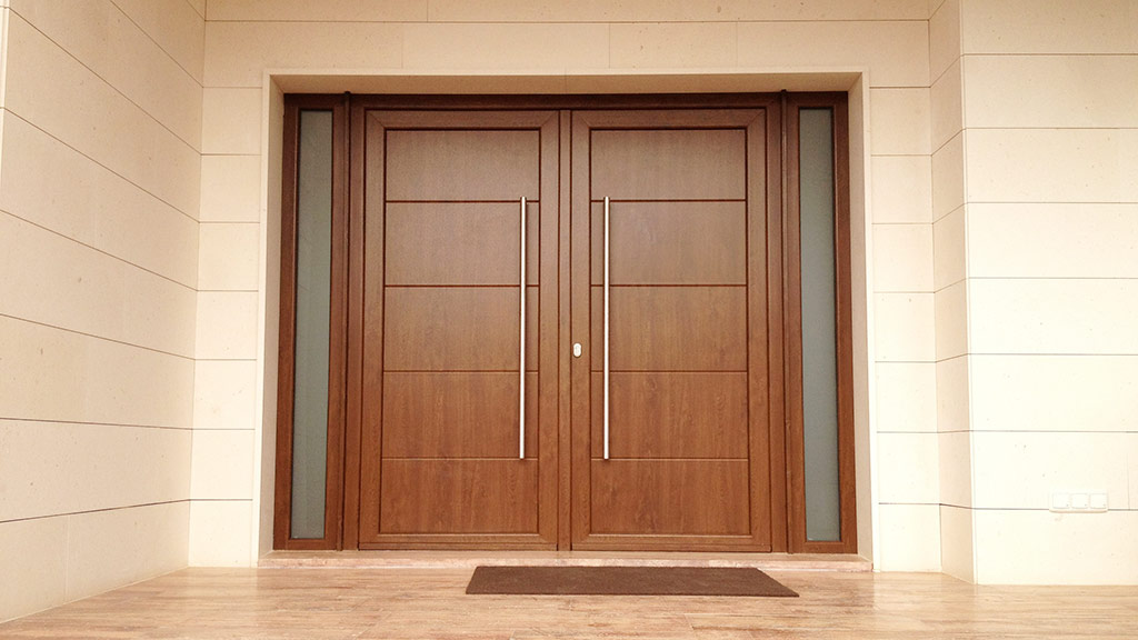 Puertas peatonales de Madera en Malaga