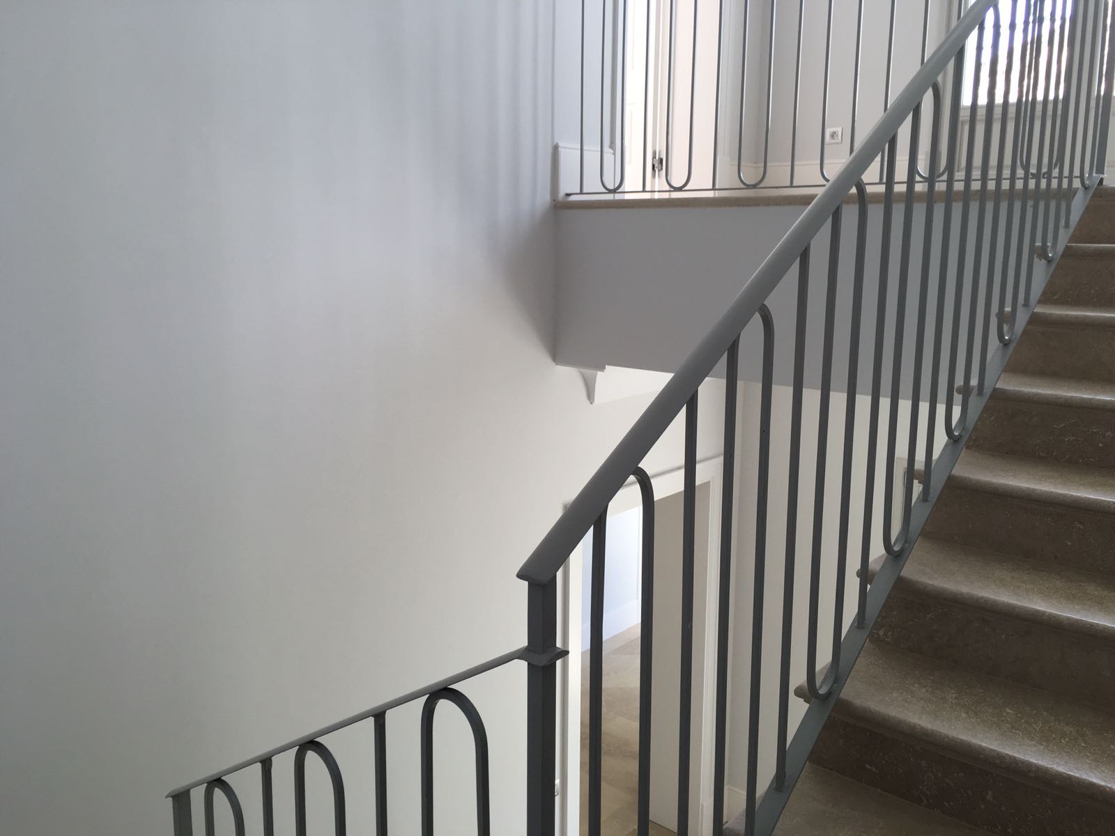 Barandilla escaleras macizo