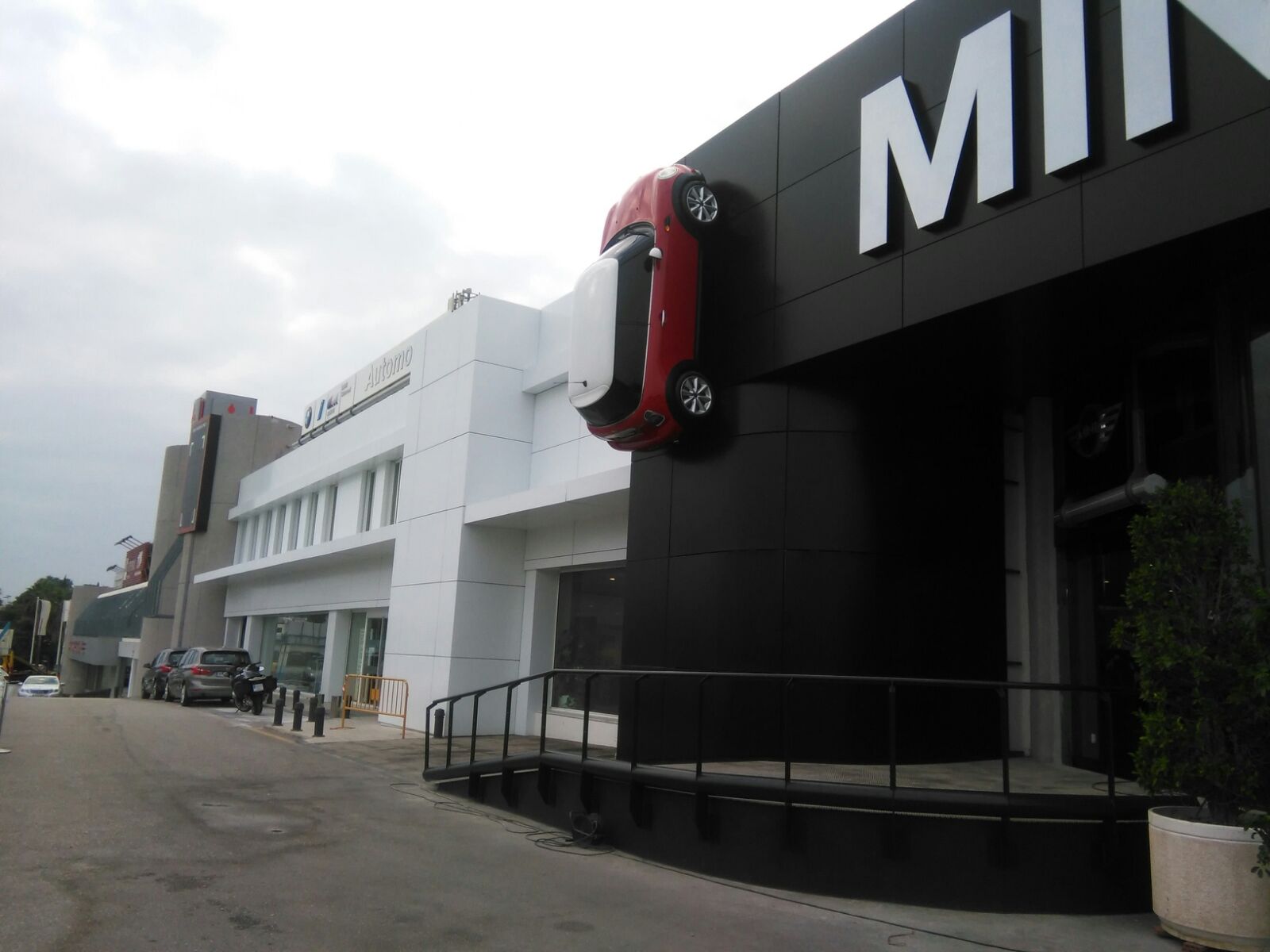 Fachada composite negro