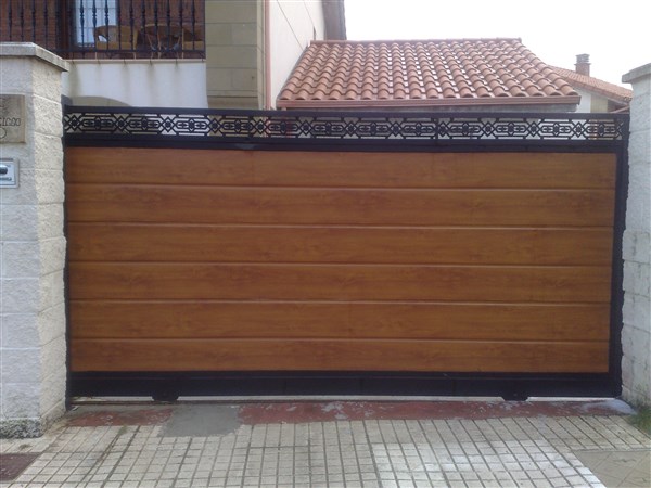 Puertas revestidas de madera